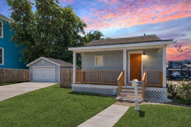 1213 55th Street, Galveston, TX 77551