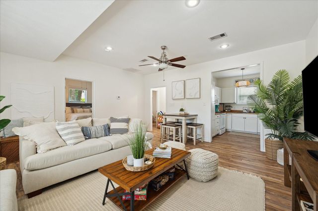 1213 55th Street, Galveston, TX 77551