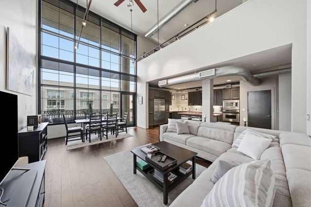 1005 S Shepherd Drive 818, Houston, TX 77019