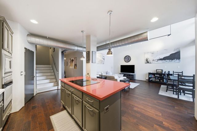1005 S Shepherd Drive 818, Houston, TX 77019