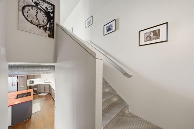 1005 S Shepherd Drive 818, Houston, TX 77019