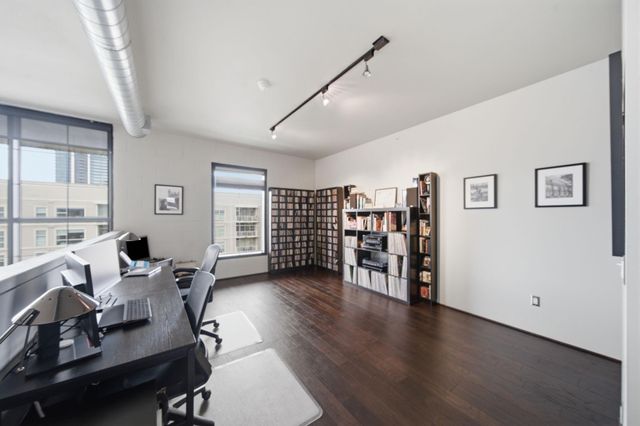 1005 S Shepherd Drive 818, Houston, TX 77019