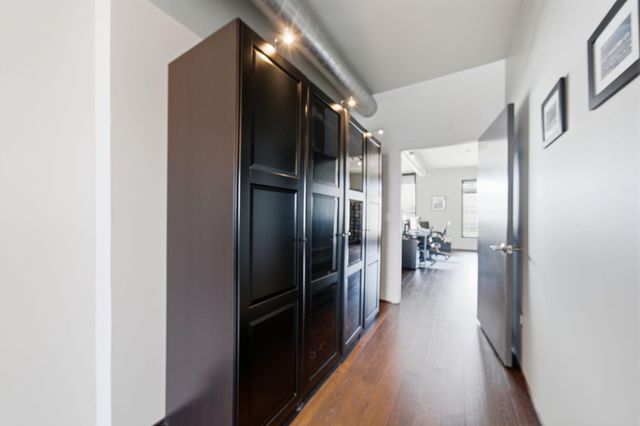 1005 S Shepherd Drive 818, Houston, TX 77019