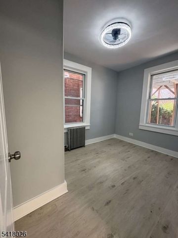 1920 S Wood Ave, Linden City, NJ 07036