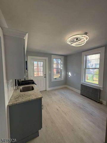 1920 S Wood Ave, Linden City, NJ 07036