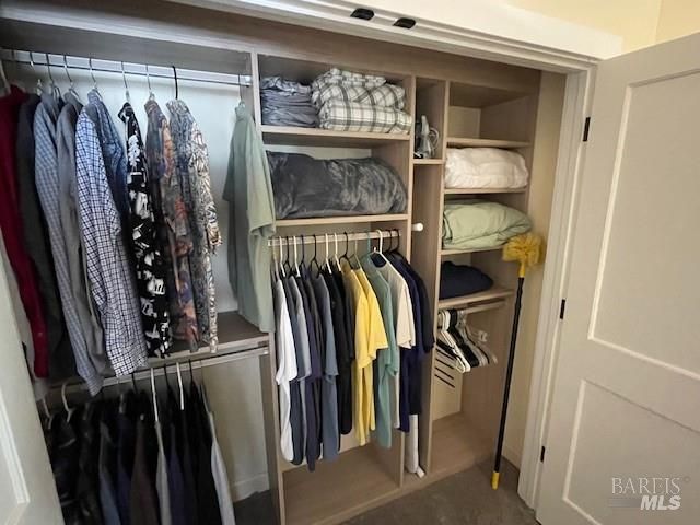 146 White Oak Dr, Santa Rosa, CA 95409