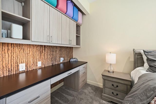 146 White Oak Dr, Santa Rosa, CA 95409