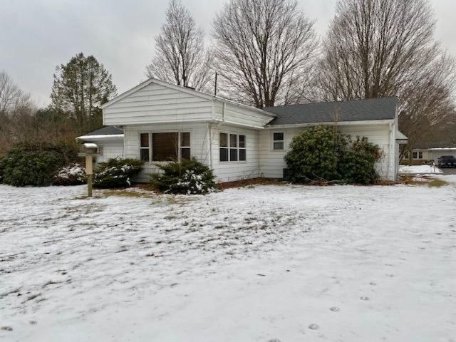 2888 Clarice Street, Kalamazoo, MI 49048