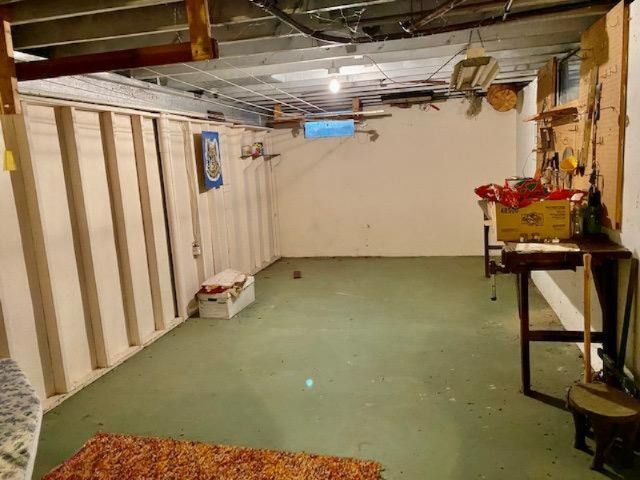 2888 Clarice Street, Kalamazoo, MI 49048