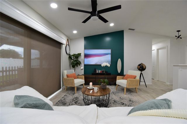 6550 Country Wood Way, Delray Beach, FL 33484