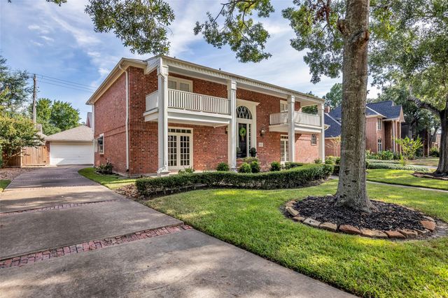 2018 Island Oak Street, Houston, TX 77062