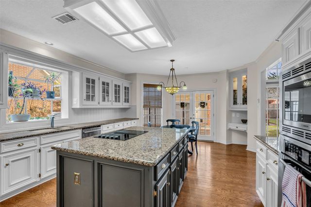 2018 Island Oak Street, Houston, TX 77062