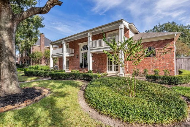 2018 Island Oak Street, Houston, TX 77062