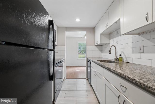 1850 DOVE CT, Severn, MD 21144