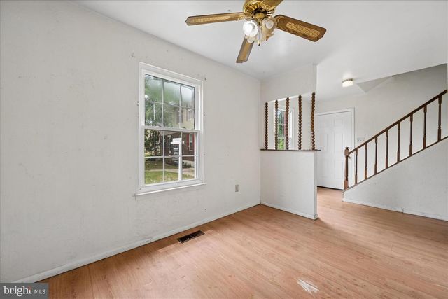 1850 DOVE CT, Severn, MD 21144