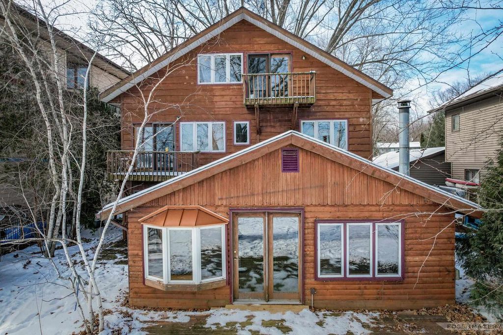 2804 Waubesa Avenue, Madison, WI 53711