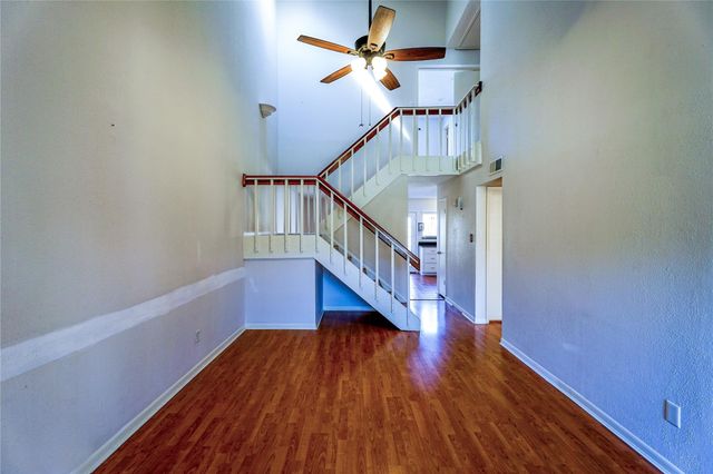 11677 Village Place Drive, Houston, TX 77077