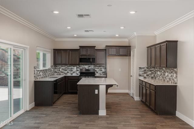 9634 Silver Falls Lane, Shafter, CA 93263