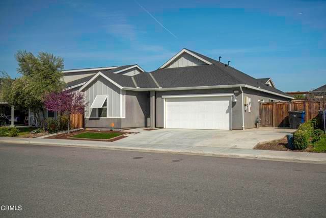 9634 Silver Falls Lane, Shafter, CA 93263