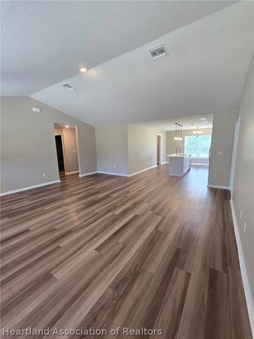 5515 Castania Drive, Sebring, FL 33872