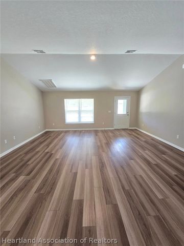 5515 Castania Drive, Sebring, FL 33872