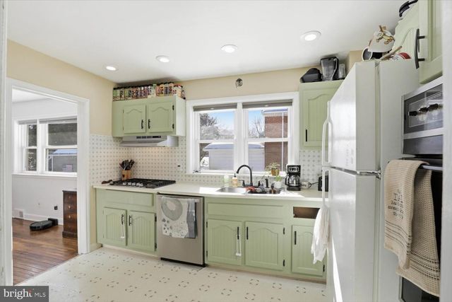 2300 GRING DR, West Lawn, PA 19609