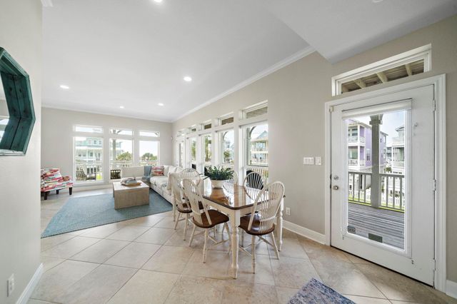 3830 Wentletrap, Galveston, TX 77554