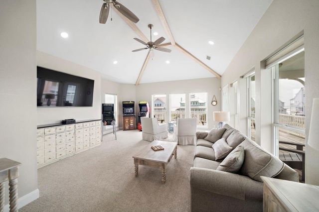 3830 Wentletrap, Galveston, TX 77554