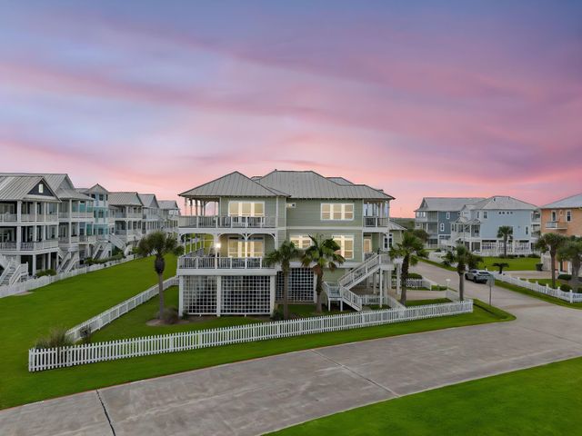 3830 Wentletrap, Galveston, TX 77554