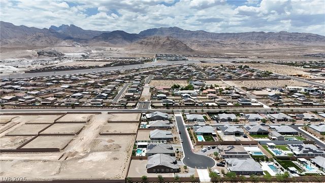 9915 Justin Earl Avenue, Las Vegas, NV 89149