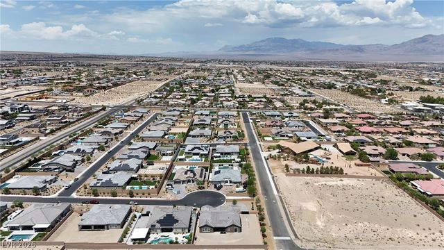 9915 Justin Earl Avenue, Las Vegas, NV 89149