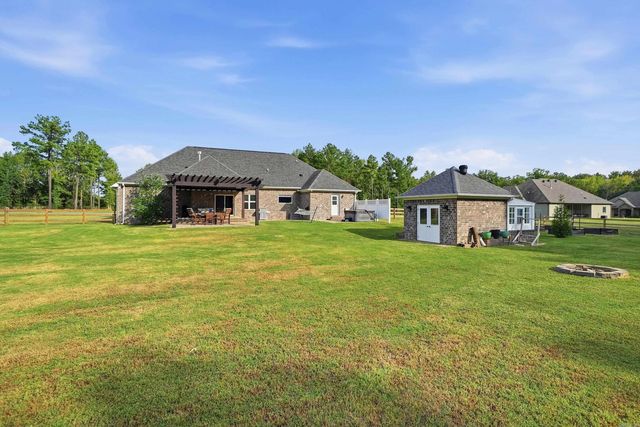 104 Paiger Lane, Greenbrier, AR 72058
