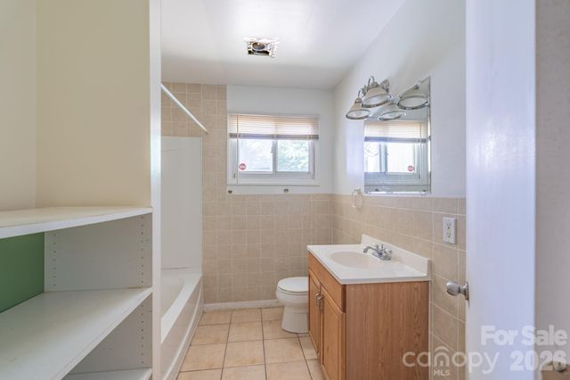 3515 Shamrock Drive, Charlotte, NC 28215