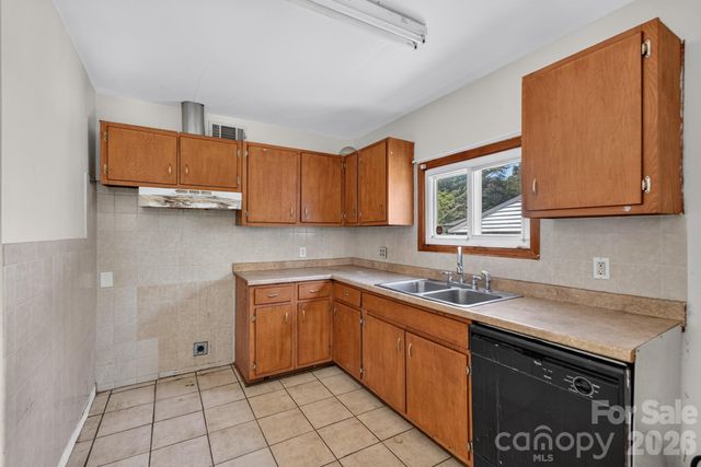 3515 Shamrock Drive, Charlotte, NC 28215