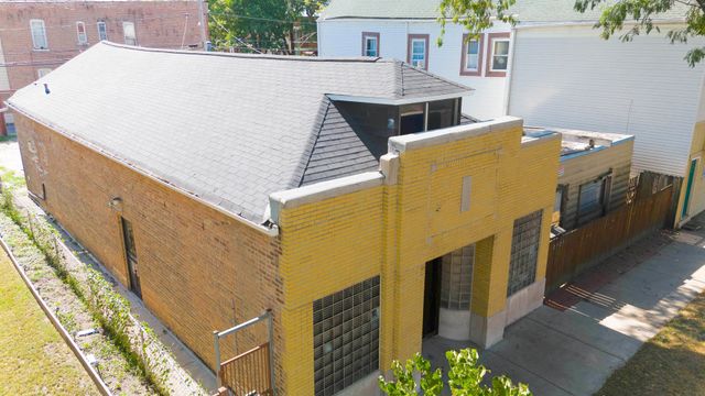 2719 W Pope John Paul II Drive, Chicago, IL 60632