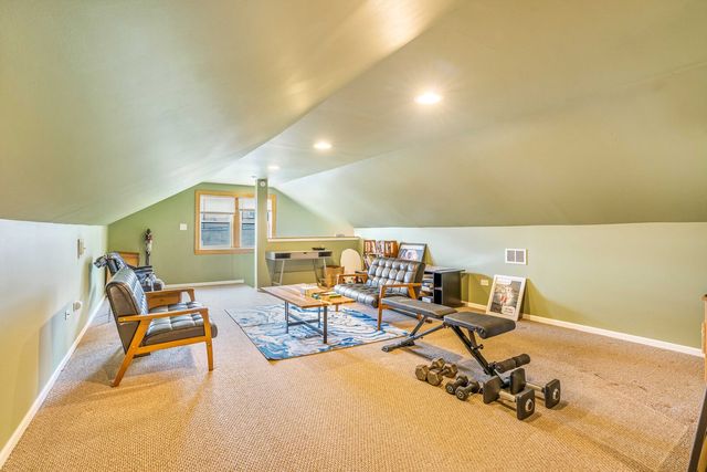 2719 W Pope John Paul II Drive, Chicago, IL 60632