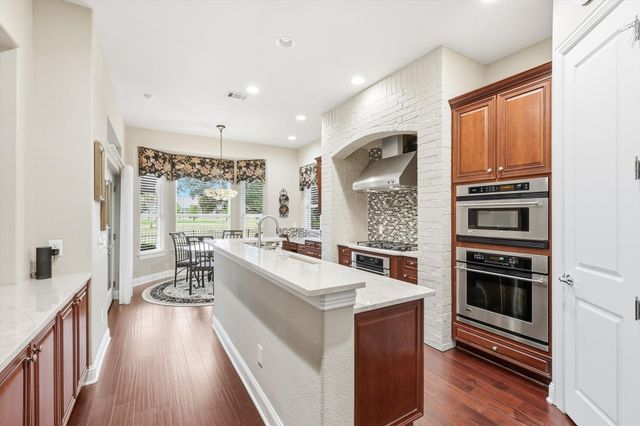 7254 Bay Hill Drive, Frisco, TX 75036