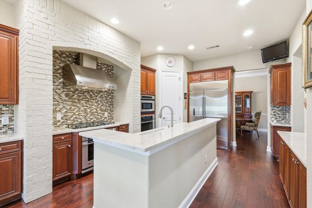 7254 Bay Hill Drive, Frisco, TX 75036
