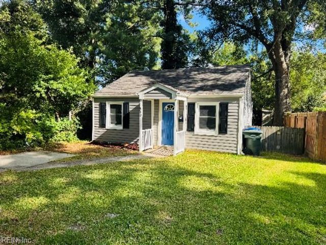 840 Alma DR, Norfolk, VA 23518