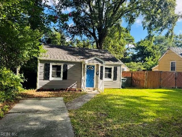 840 Alma DR, Norfolk, VA 23518
