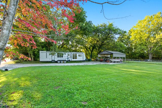 200 Hill St, Estill Springs, TN 37330