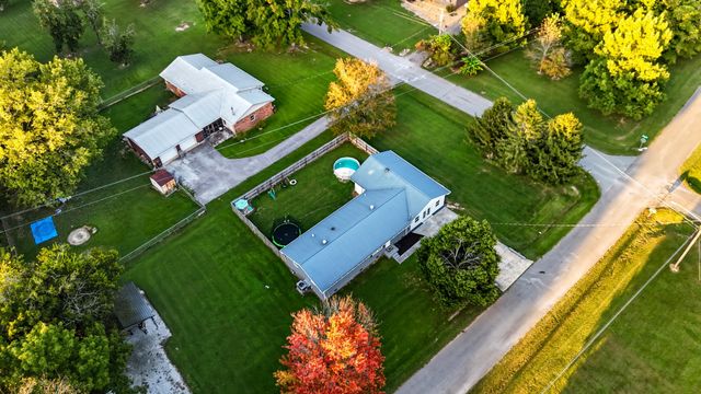 200 Hill St, Estill Springs, TN 37330