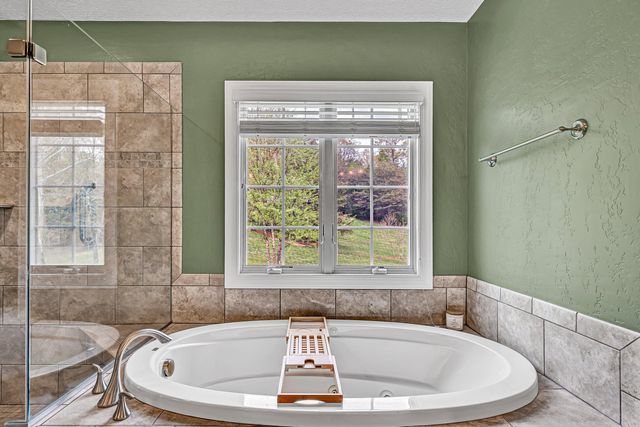 105 Inlet DR, Wirtz, VA 24184