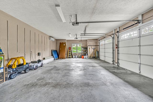 105 Inlet DR, Wirtz, VA 24184