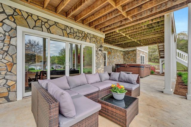 105 Inlet DR, Wirtz, VA 24184