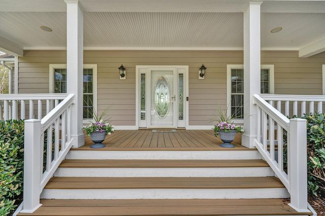105 Inlet DR, Wirtz, VA 24184