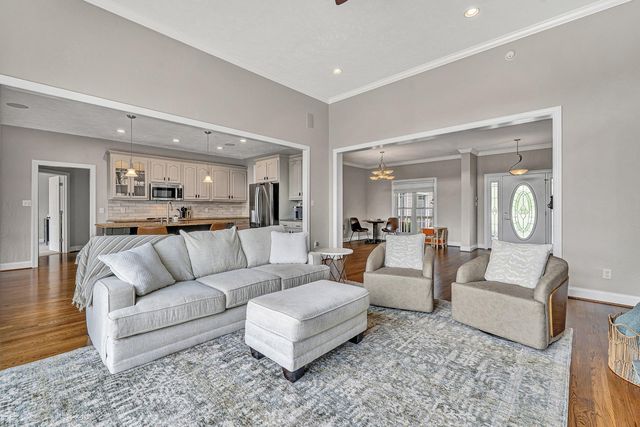 105 Inlet DR, Wirtz, VA 24184