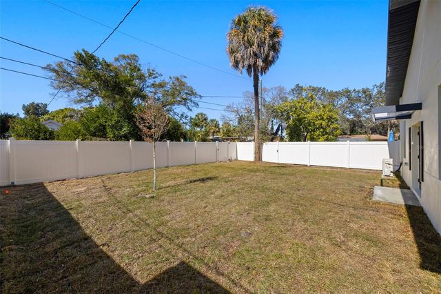 1901 43RD STREET S, St Petersburg, FL 33711