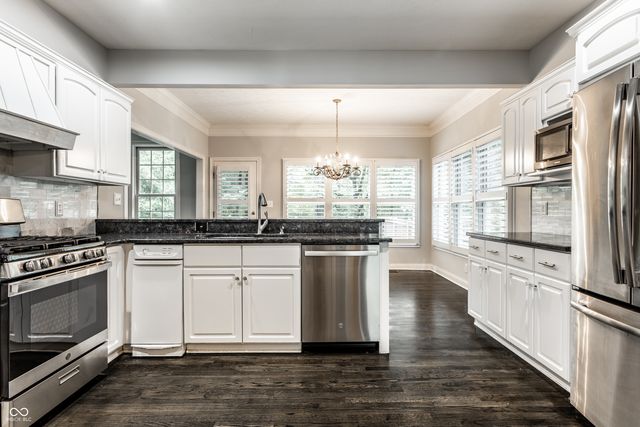 7821 Timber Run Court, Indianapolis, IN 46256