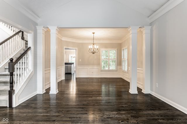 7821 Timber Run Court, Indianapolis, IN 46256